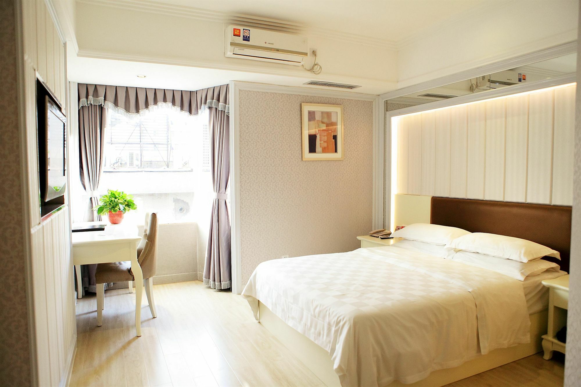 Bluesky Hotel Kanton Exterior foto